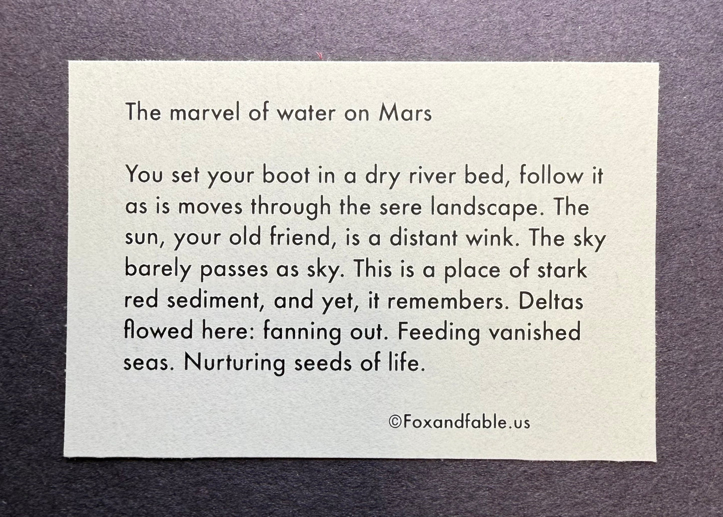 The marvel of water on Mars, a pair of celestial earrings