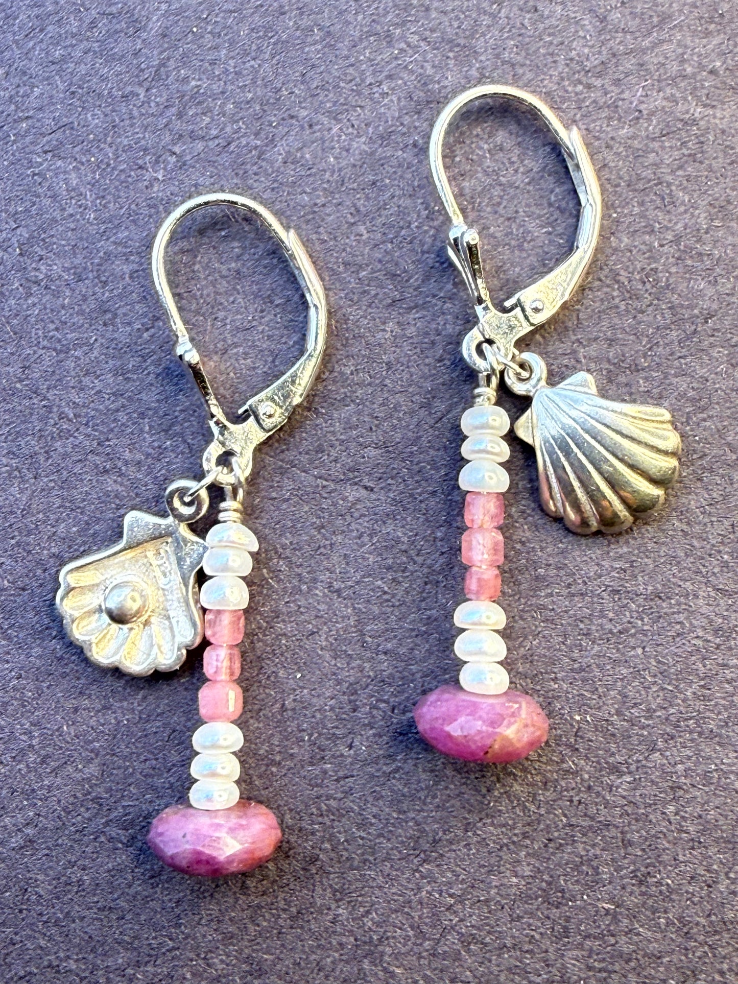 Pearl of wisdom, a pair of earrings